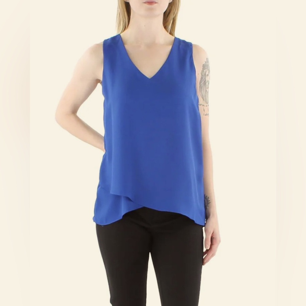NWT [Vince Camuto] Tiered High Low V-Neck Blouse Twilight Blue Women's Size XXS